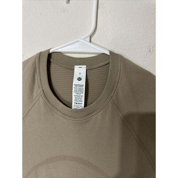 Lululemon Swiftly Tech Cropped Short Sleeve 2.0  Size 2 Color SHOK NWT - Picture 4 of 6